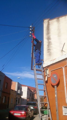 Foto del servicio de eletricista Sonepar Teruel Carretera San Julian en Sabadell Barcelona